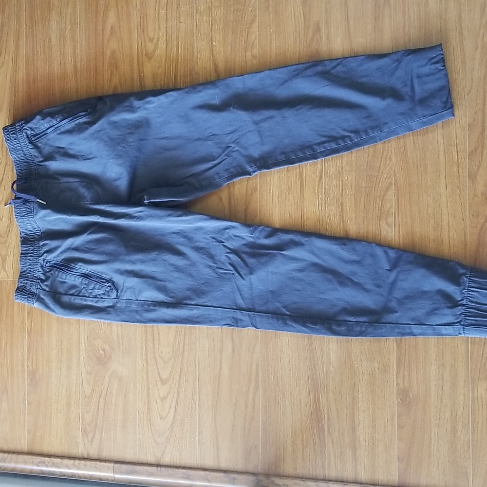Hollister joggers
